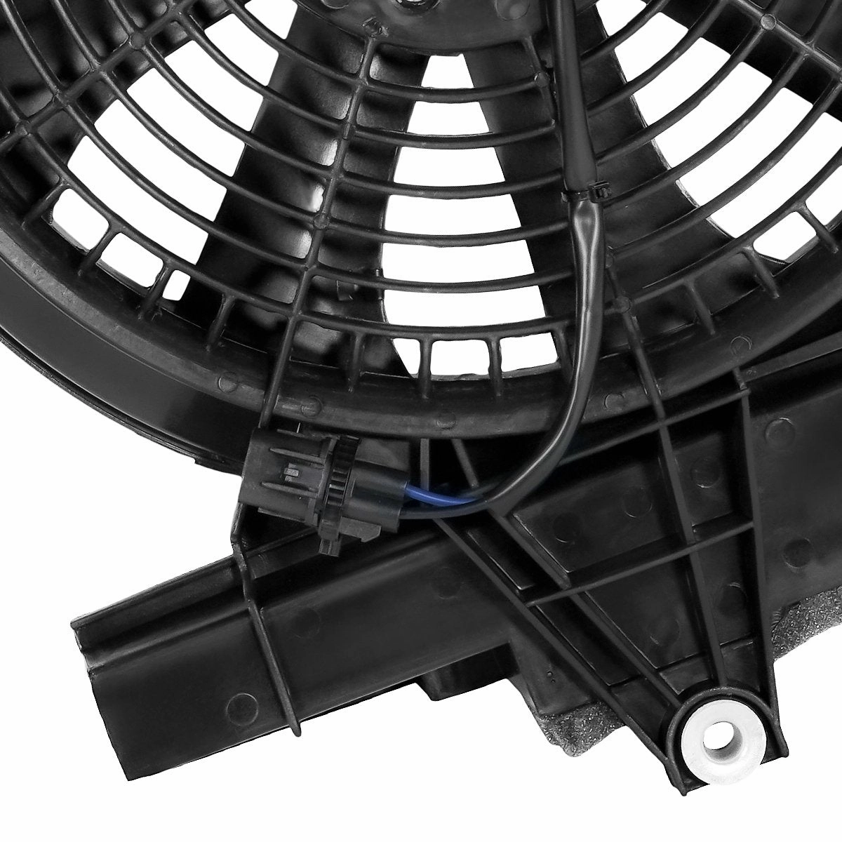 01-06 Hyundai Santa Fe AC Condenser Cooling Fan Assembly - HY3113109