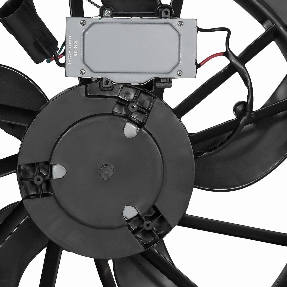 10-12 Ford Fusion Mercury Milan 2.5L 3.0L Radiator Cooling Fan Assembly - FO3115183