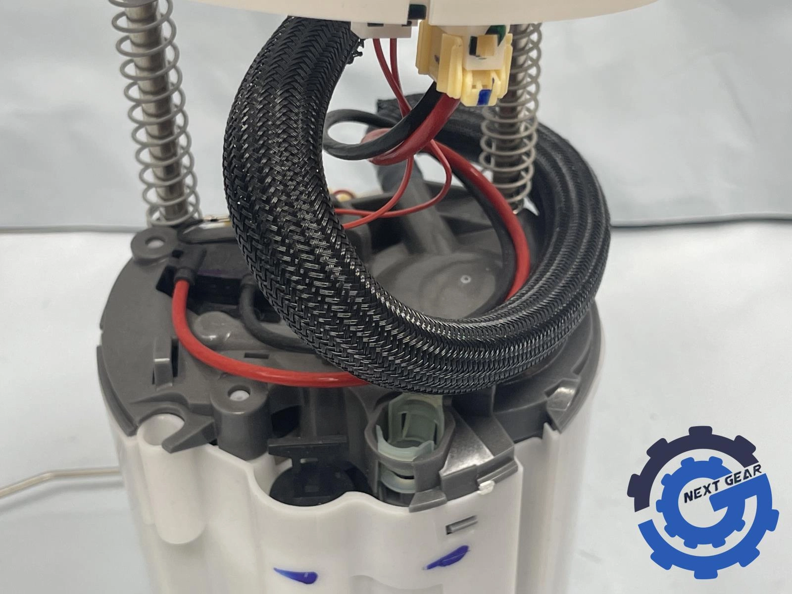 670003731 New OEM MASERATI Left Gas Fuel Pump Module Quattroporte 2013-2020 3.8L