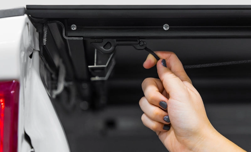 Access 16  Toyota Tacoma 6ft Bed (w/o OEM Hard Cover) LOMAX Tri-Fold Cover - Black Diamond