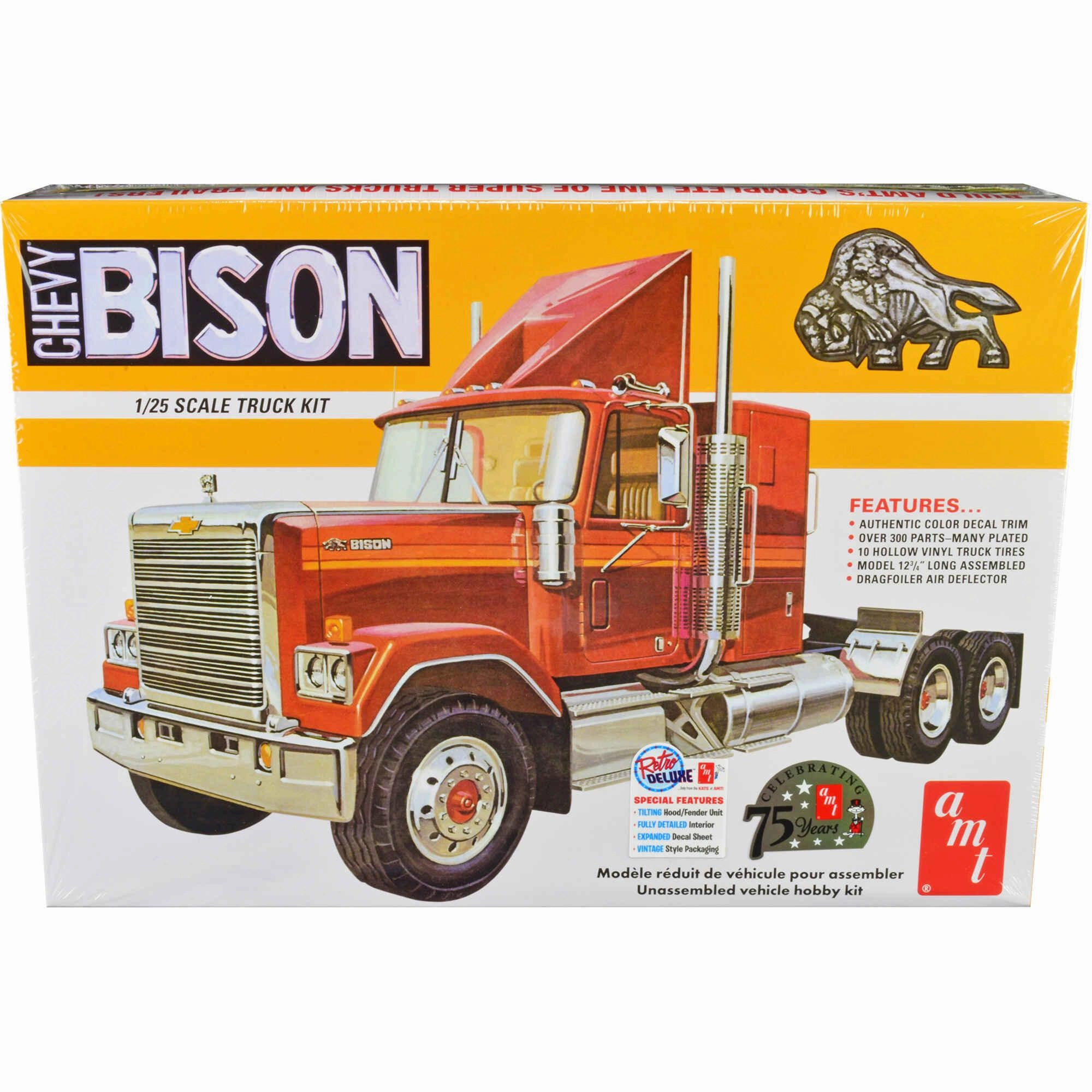 AMT Skill 3 1/25 Scale Model Kit - Chevrolet Bison Truck Tractor