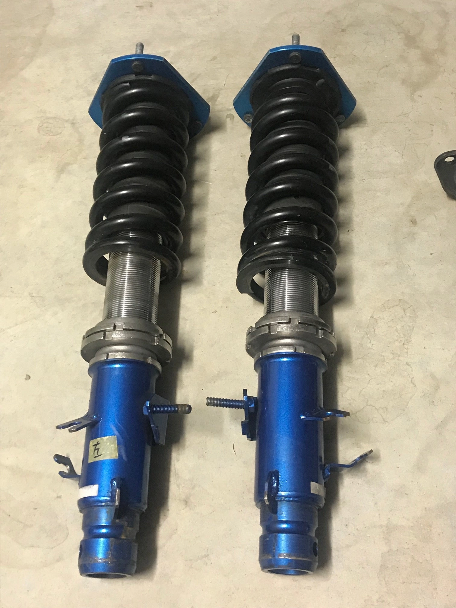Cusco Nissan Stagea NM35 Coilovers