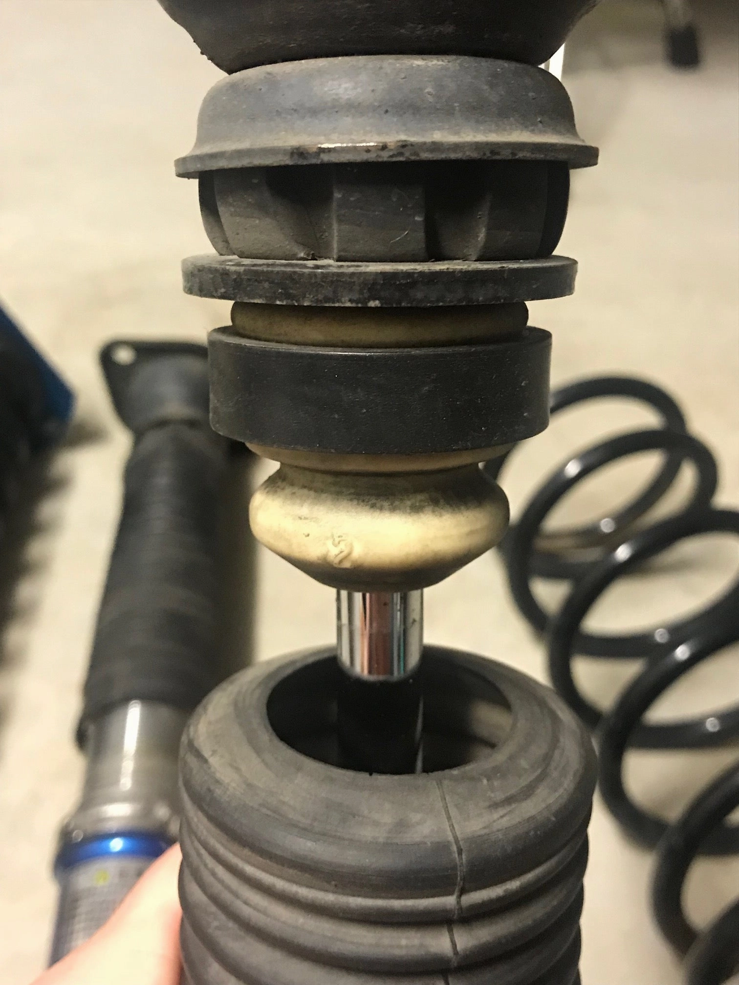 Cusco Nissan Stagea NM35 Coilovers