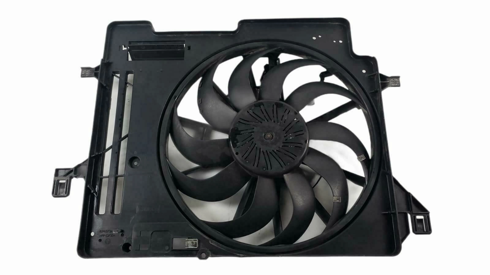 NEW GENUINE FORD RADIATOR COOLING FAN ASSEMBLY 2015 - 18 Focus  F1F1-8C607-HF