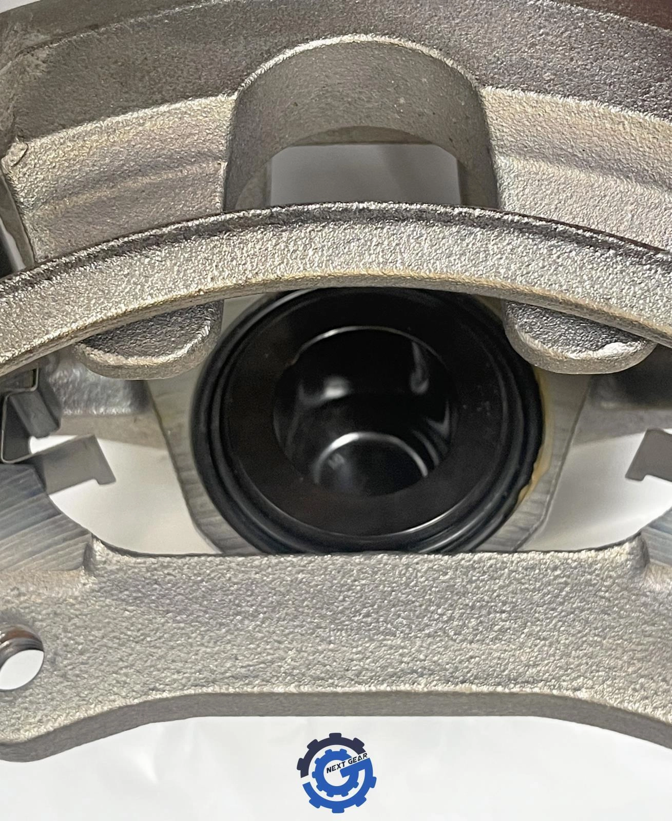 New OEM GM Front Right Brake Caliper 16-25 Chevy Malibu Equinox w/ Brake Pads
