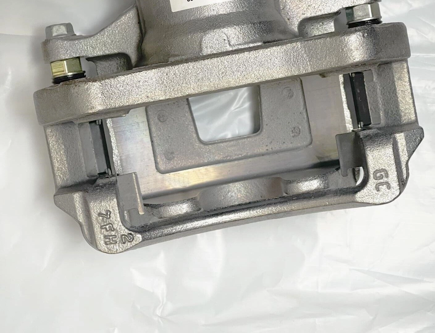 New OEM GM Front Right Brake Caliper 16-25 Chevy Malibu Equinox w/ Brake Pads
